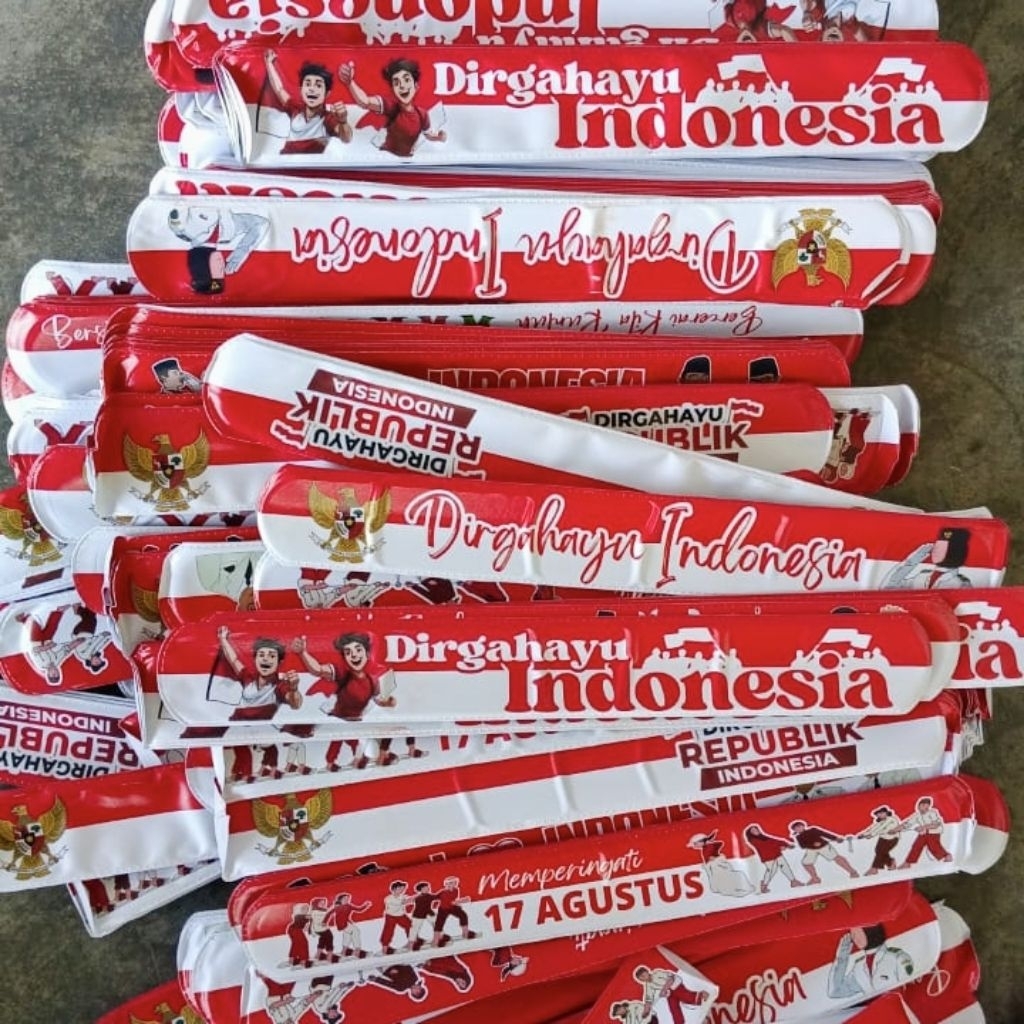 

GELANG PENGGARIS KARAKTER