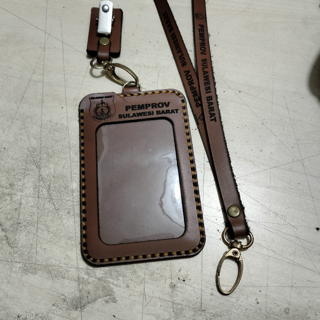 

KUARTAL Name Tag - Id Card LanyardKulit Asli Castum Nama Logo