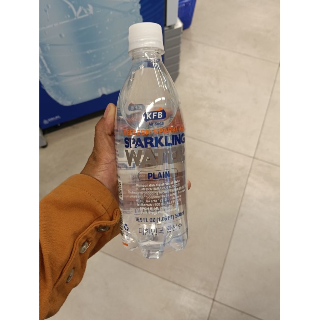 

kfb refresh sparkling water plain 500ml air soda 500ml