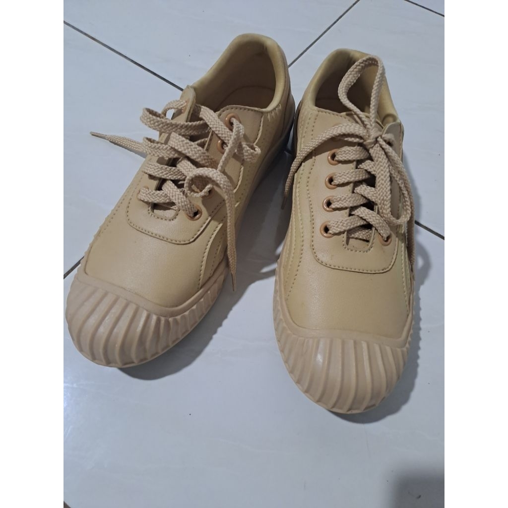 Samia Sneakers Adorable Project