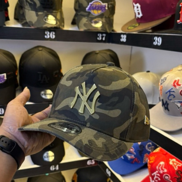 TOPI PRIA/TOPI BASEBALL NEW YORK CAMO LORENG BESI GOL