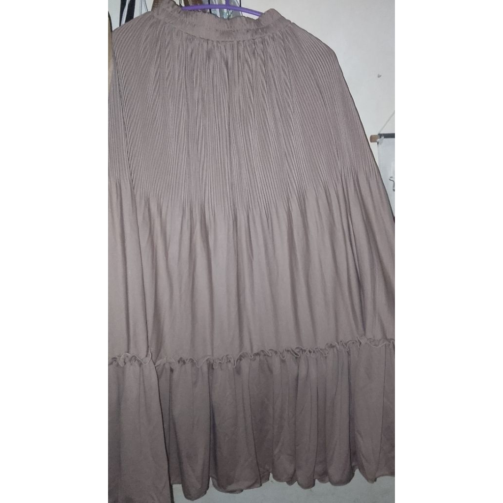 Rok polos warna coklat
