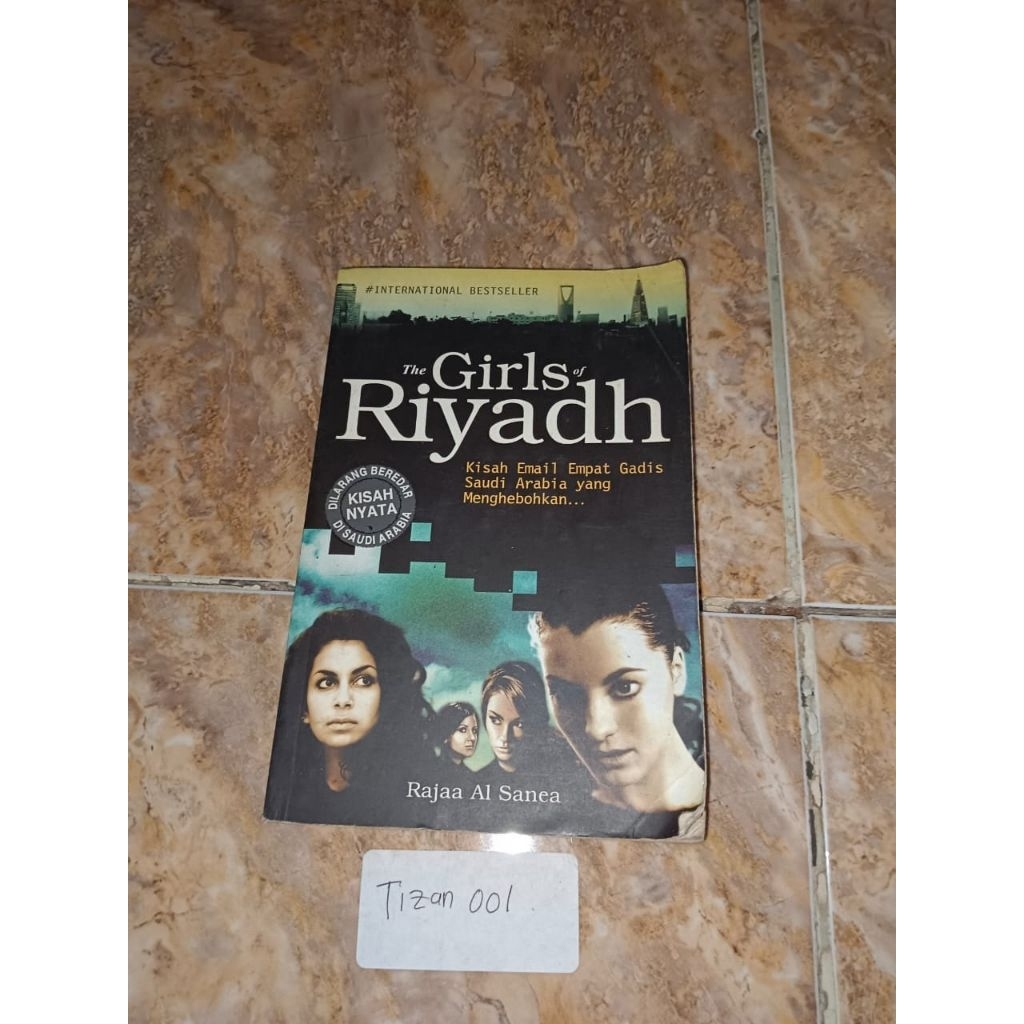 Buku The girls of Riyadh