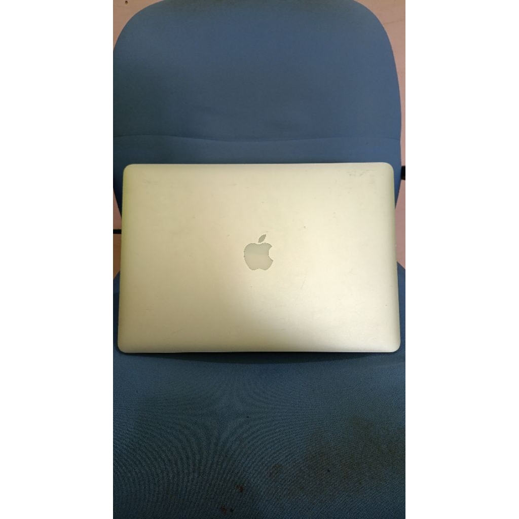 Macbook Pro Retina 2012 15 inch kondisi matot