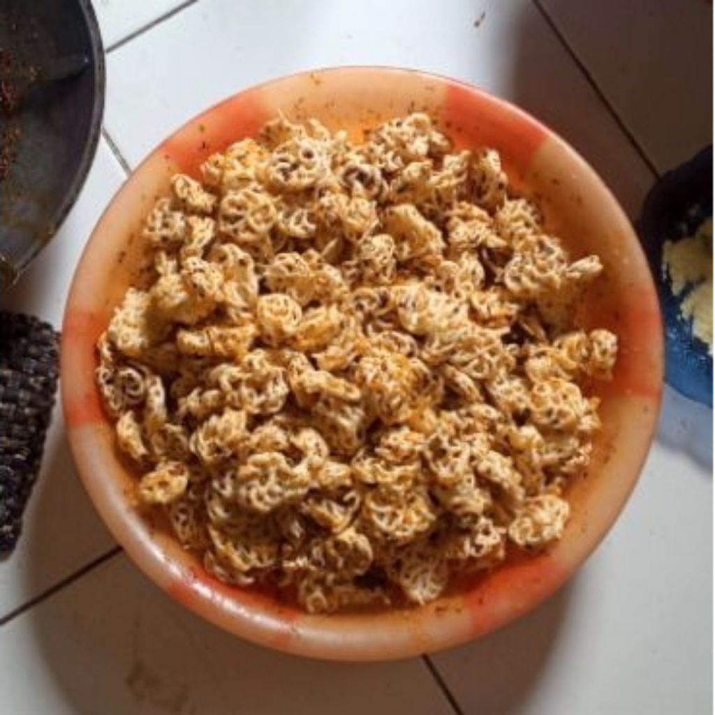 

Seblak kerupuk keriwil mawar rafael daun jeruk