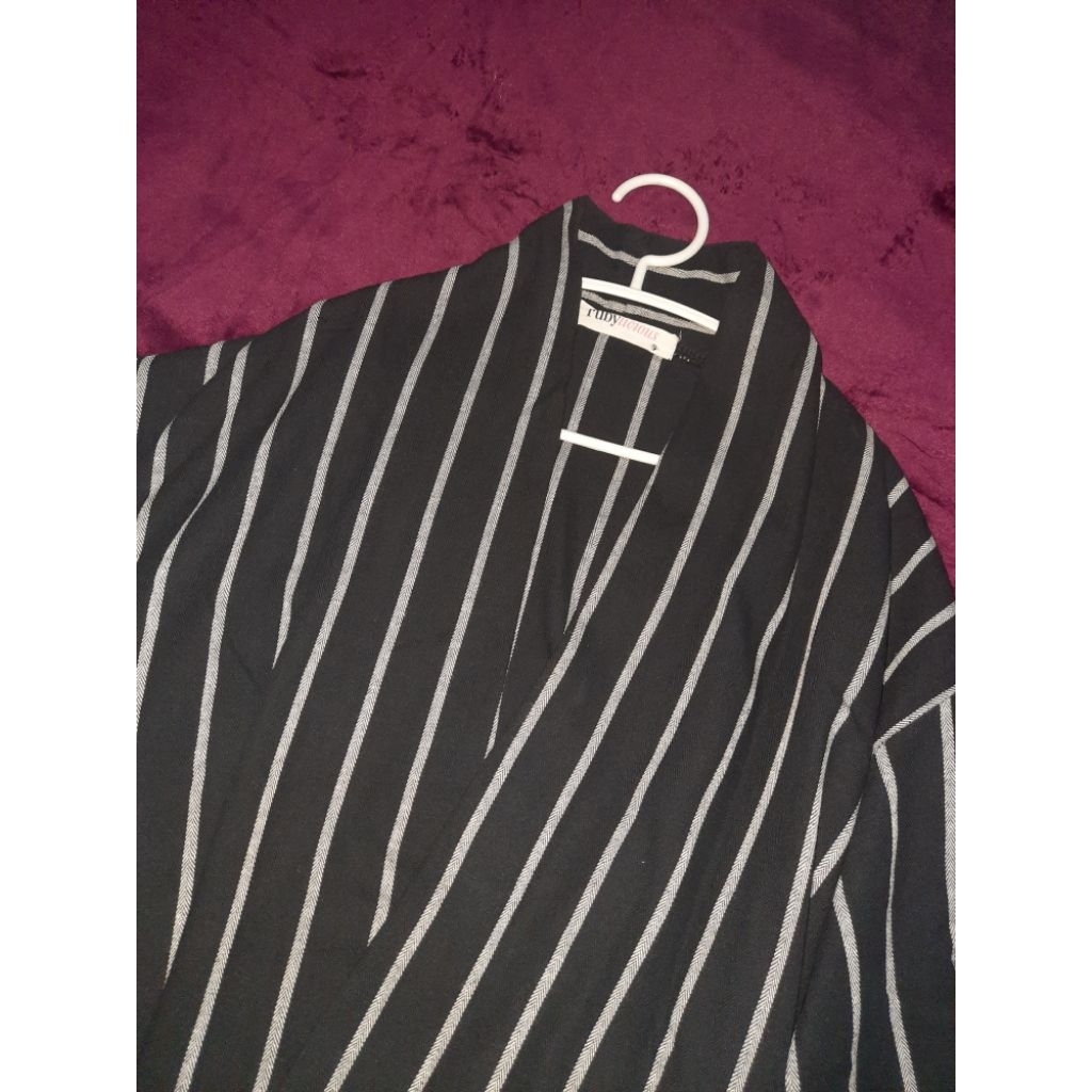 Outwear Strip My Rubilicious Preloved