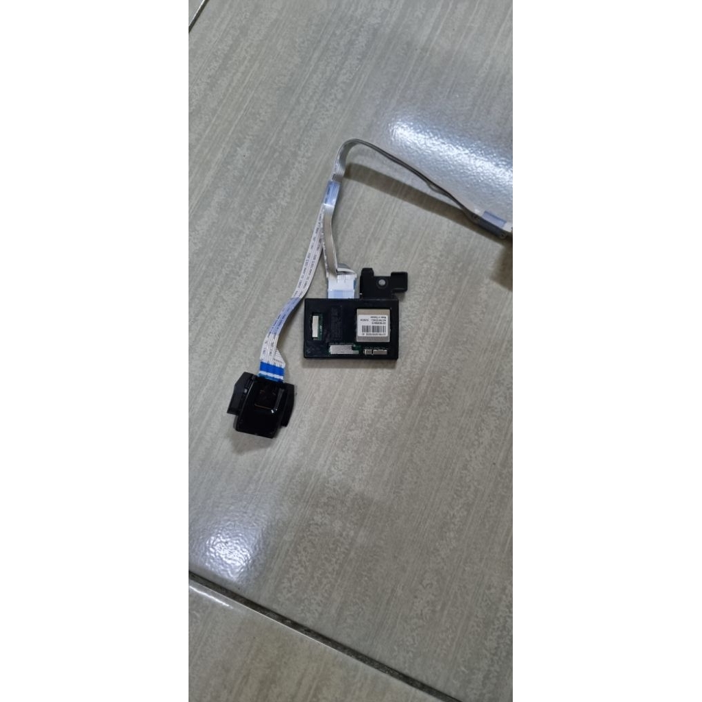 1 SET WI FI DAN SENSOR SERIES  LR UR UT / 43UR7500 43UR80 DLL