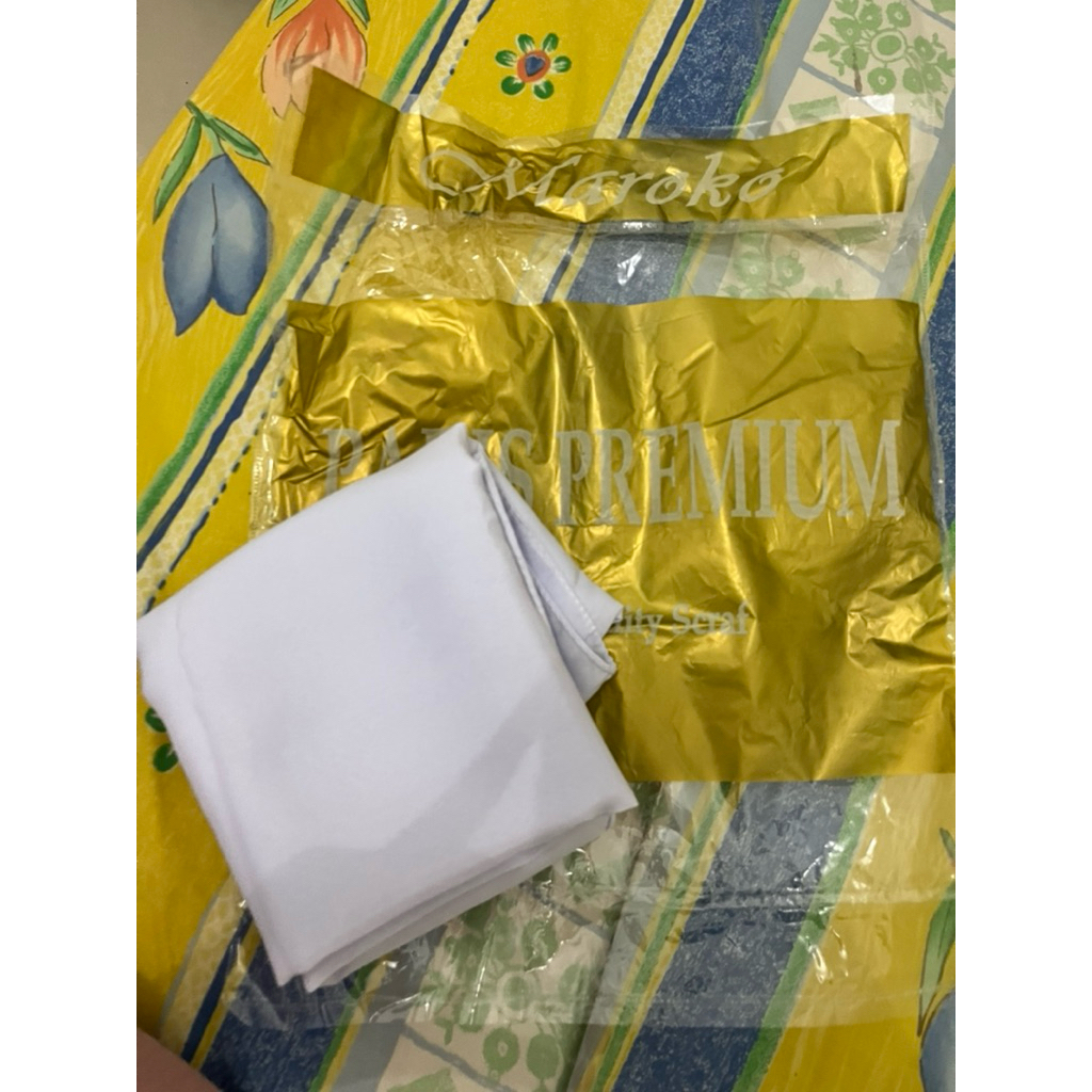 NEW kerudung sekolah putih (paris premium)