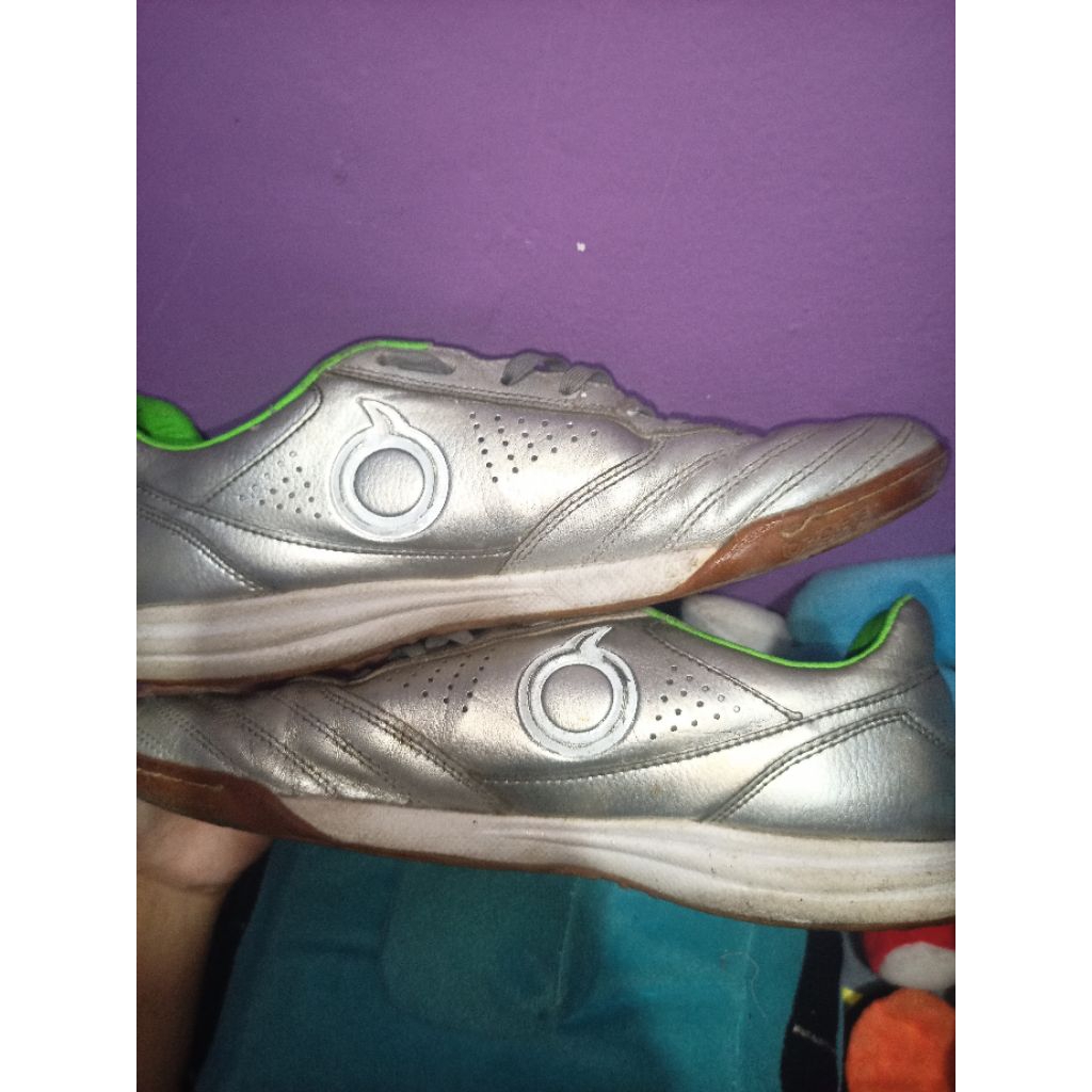 Sepatu Futsal FORTE SAVAGE IN