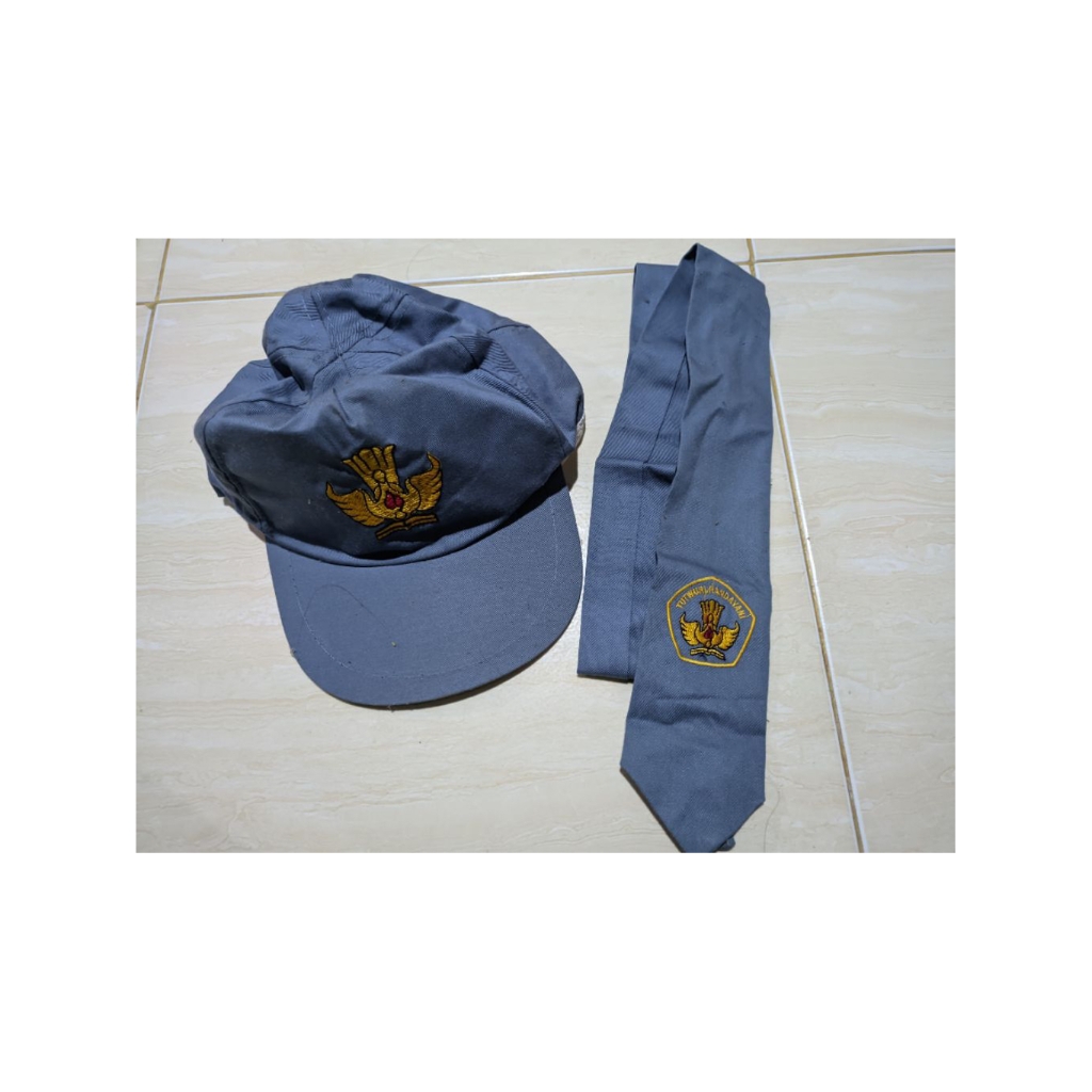 Topi dan dasi OSIS SMA SMK [PRELOVED TAKE ALL]