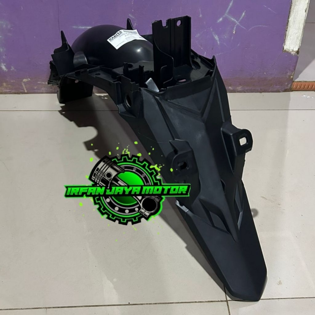 Spakbor Belakang Revo Lama Revo Lancip / Sepakbor Belakang Revo Lama Revo Lancip / Slebor Selebor Be