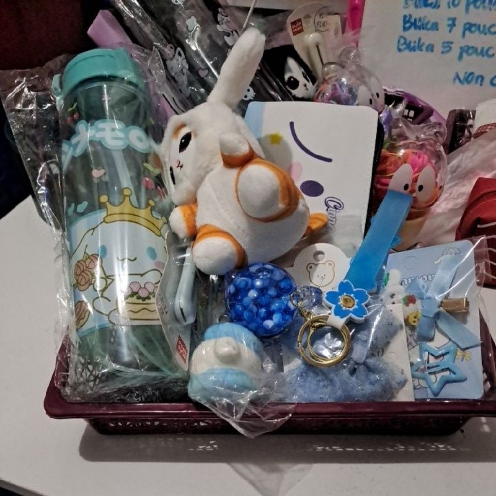 

Paketan isi Atk dan Acc