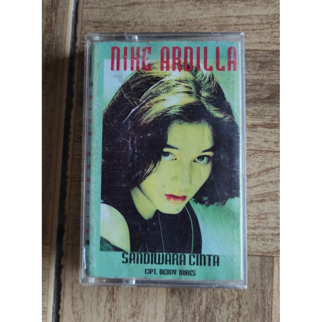 kaset pita NIKE ARDILLA "sandiwara cinta"