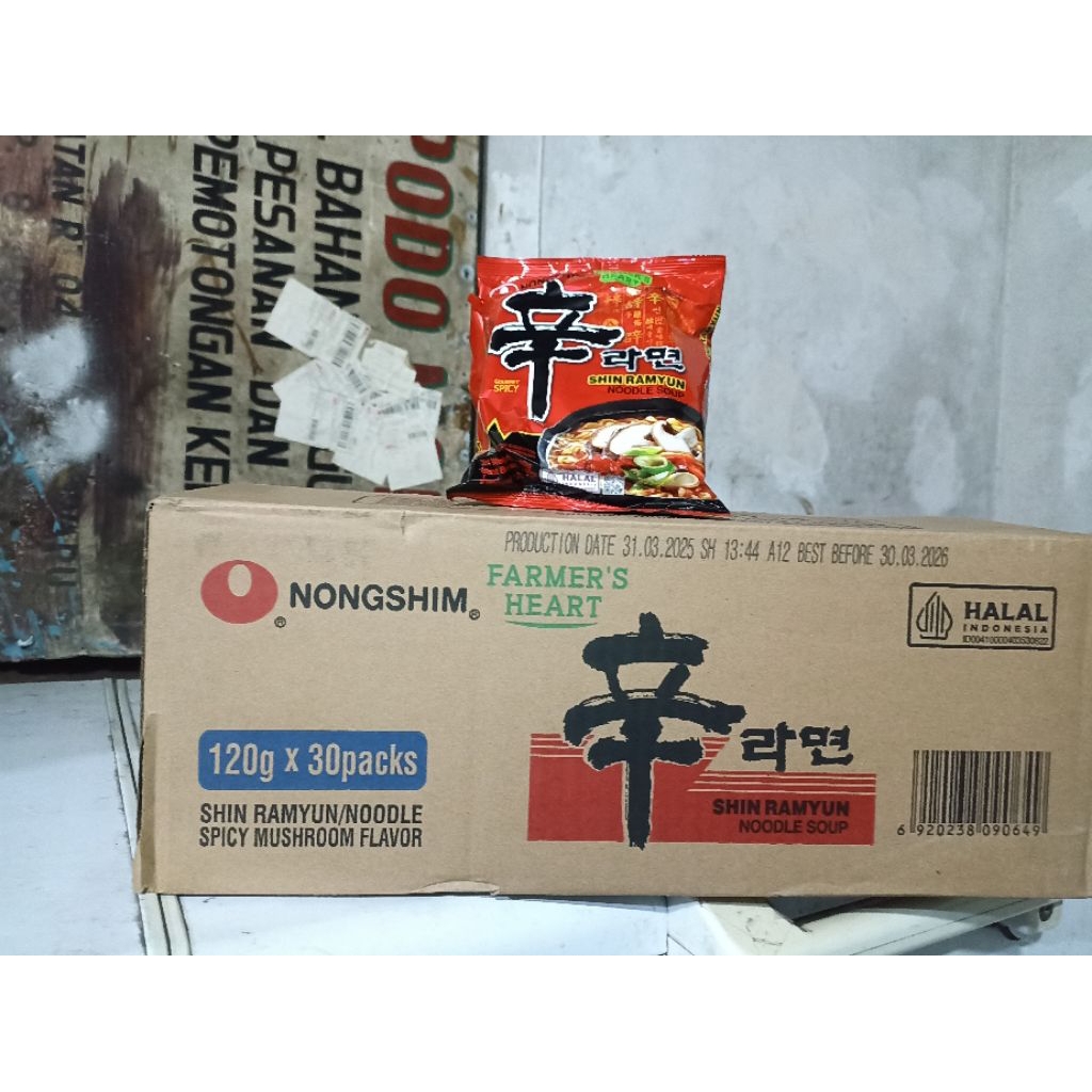 

NONGSHIM SHIN RAMYUN 1DOS 120g × 30pcs HALAL Gourmet Spicy Mushroom