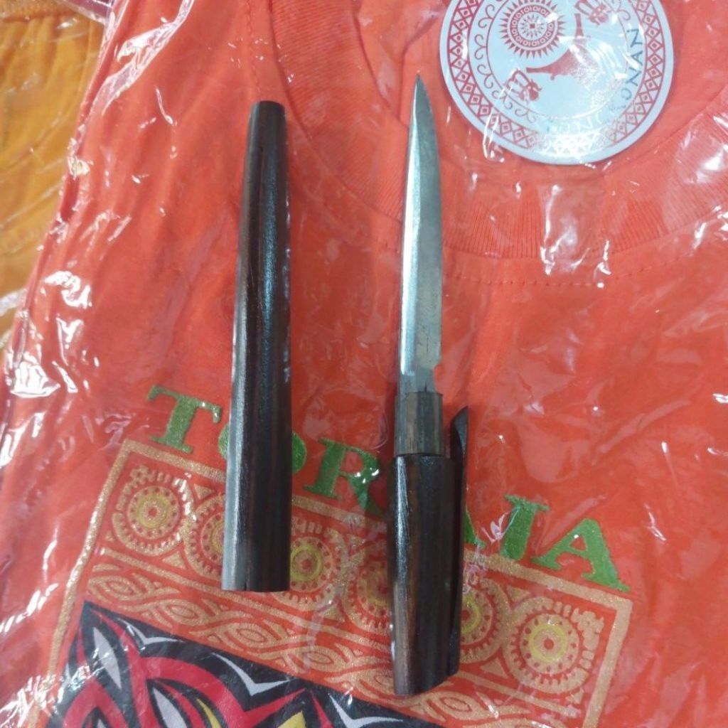 

Hiasan pulpen khas Toraja