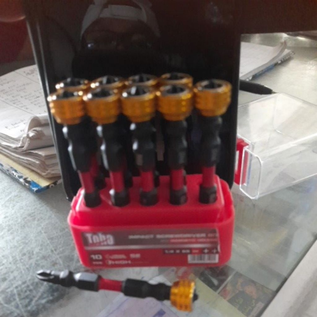 Obeng angin magnet toho