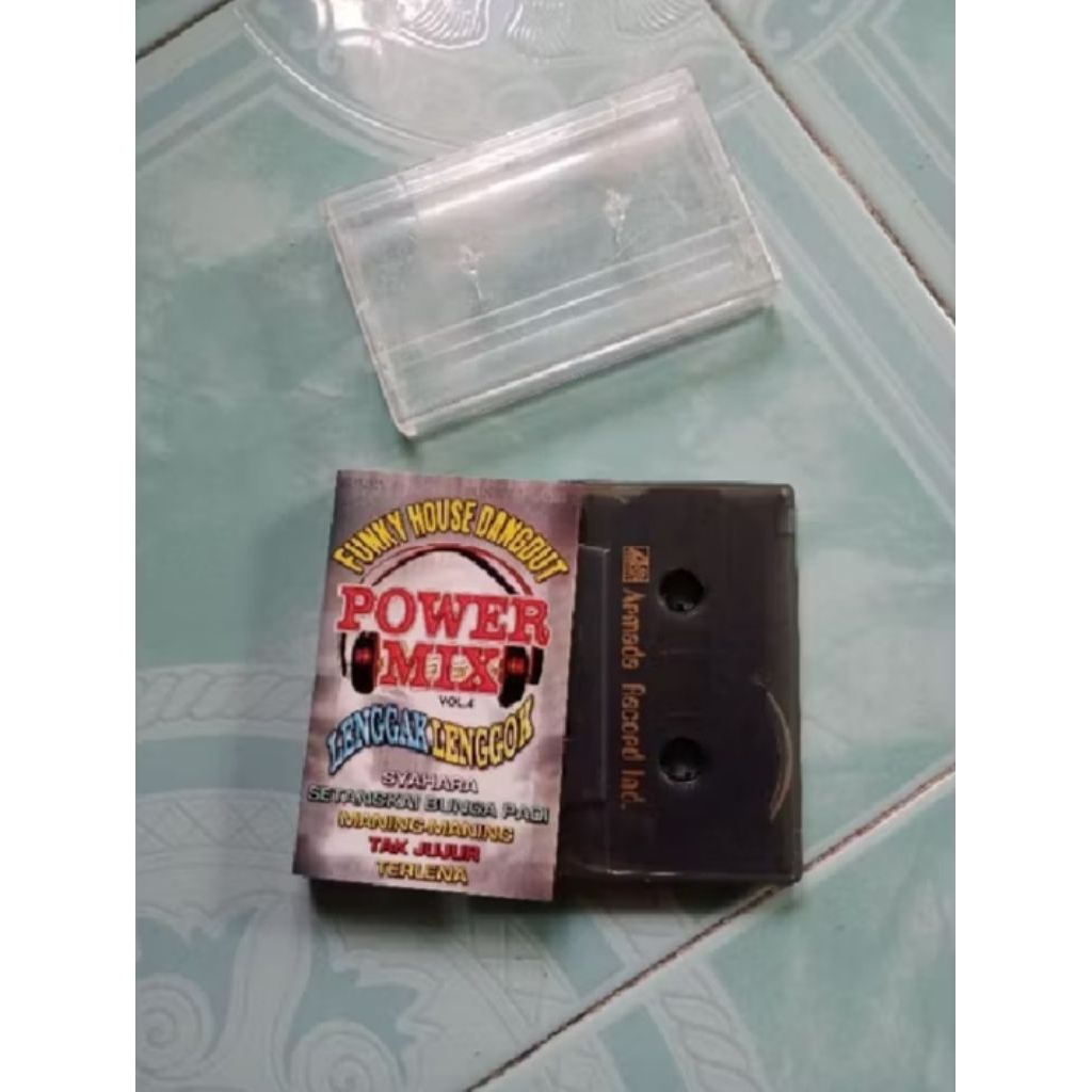 Kaset Funky House Dangdut power mix