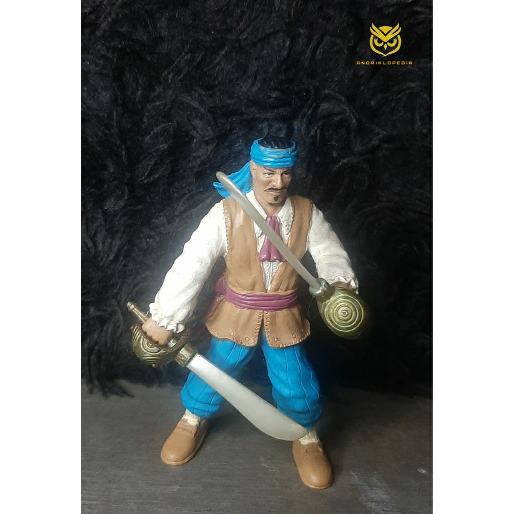 PIRATES FIGURE BY ELC