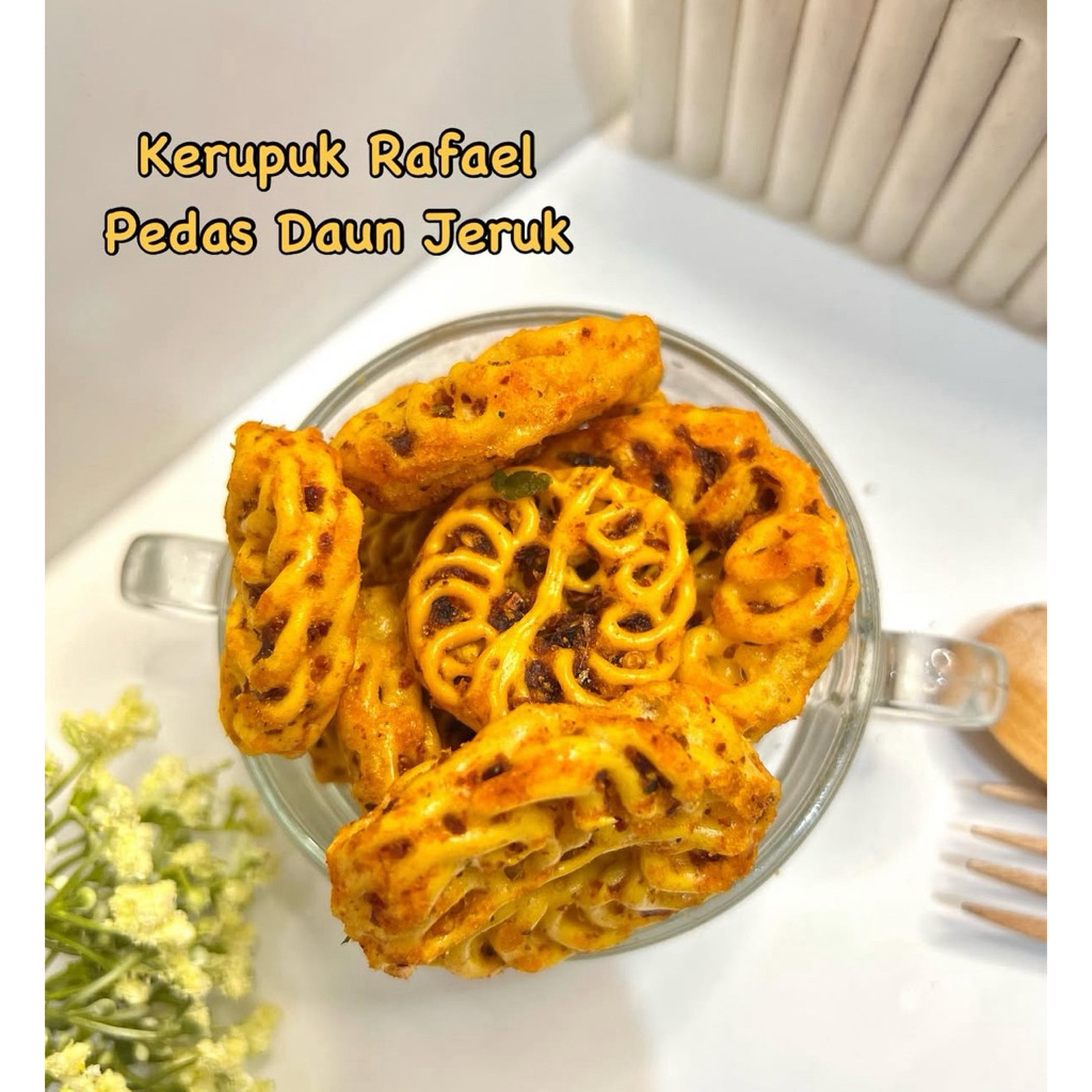 

KERUPUK SEBLAK RAFFAEL PEDAS DAUN JERUK 500GR