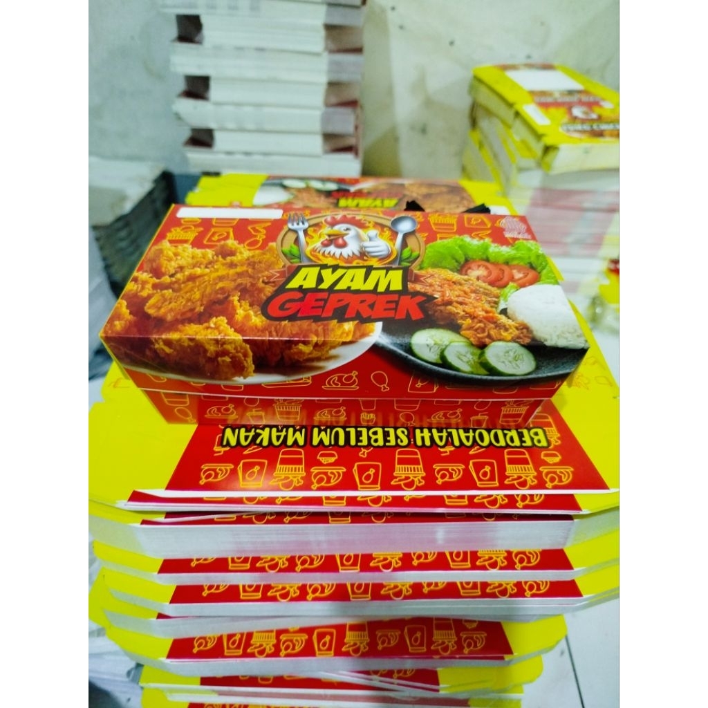 

DUS AYAM GEPREK L 100 PCS IVORY LAMINASI GLOSSY KOTAK NASI AYAM KEMASAN FRIED CHICKEN DUS KFC TERMURAH