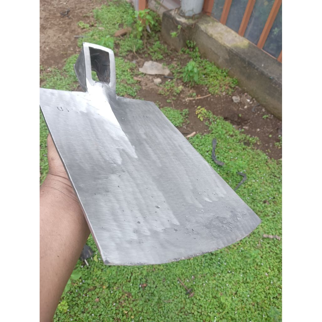 Cangkul Blitaran baja isen tebal dan anti lengket