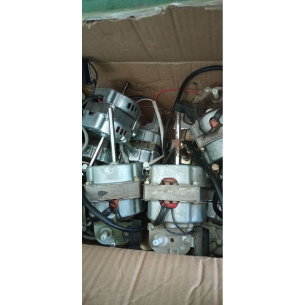 bekas dinamo kipas angin / dinamo matian buat oplosan atau gembling