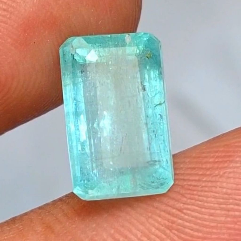 Natural Emerald Beryl 3.85ct Afghanistan Panjshir CE - Minor Crystal Full of Luster Id Card Log In L