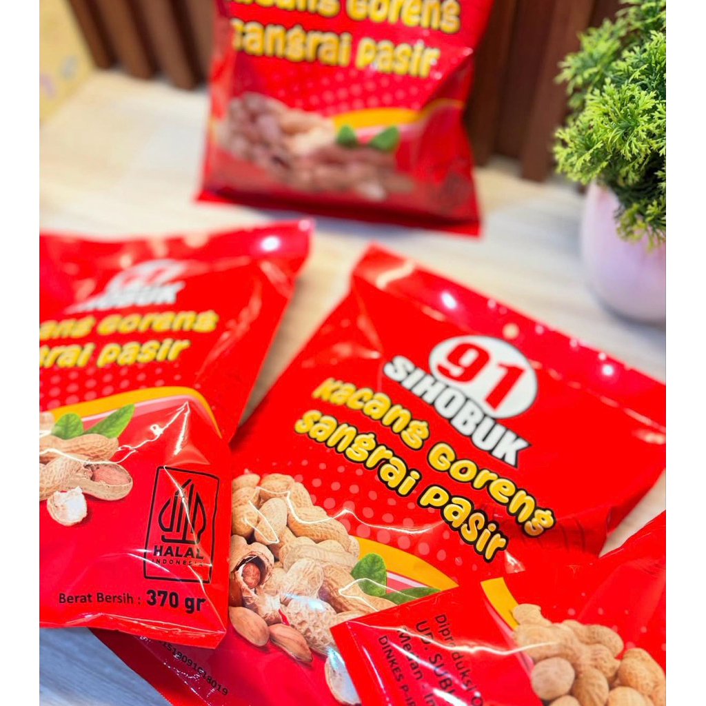 

Kacang Sihobuk Sangrai 370gr Khas Medan