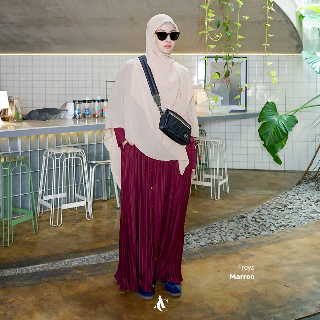 PRELOVED FREYA PLEATED DRESS ALUR CERITA