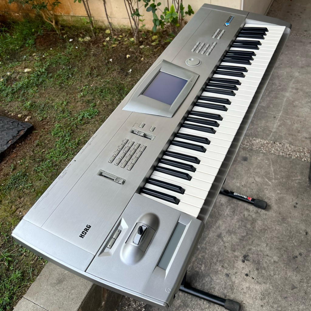 Synthesizer KORG Trinity 61
