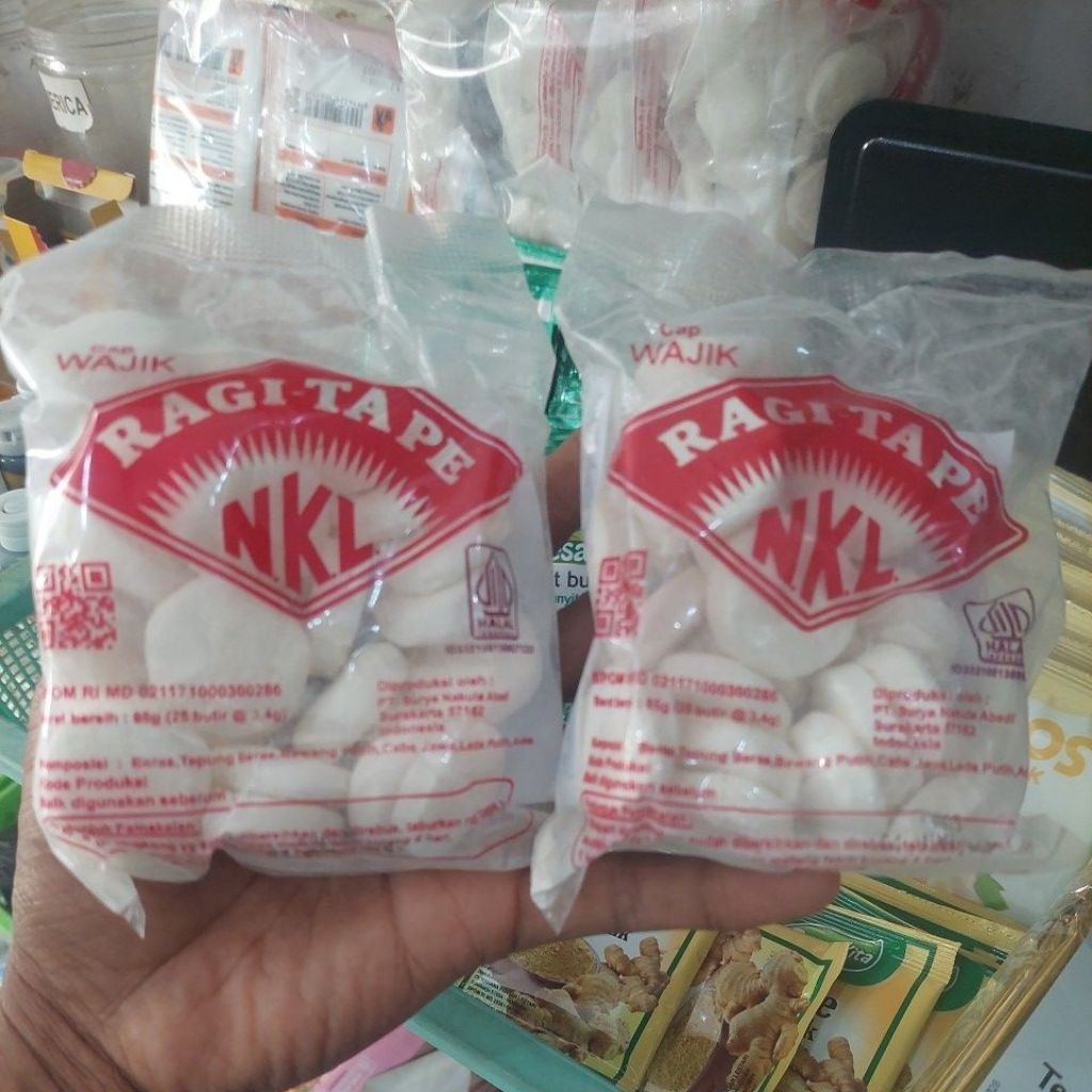 

Ragi Tape Cap Wajik Ragi Yape NKL 85gr isi 25 butir @ 3.4gr