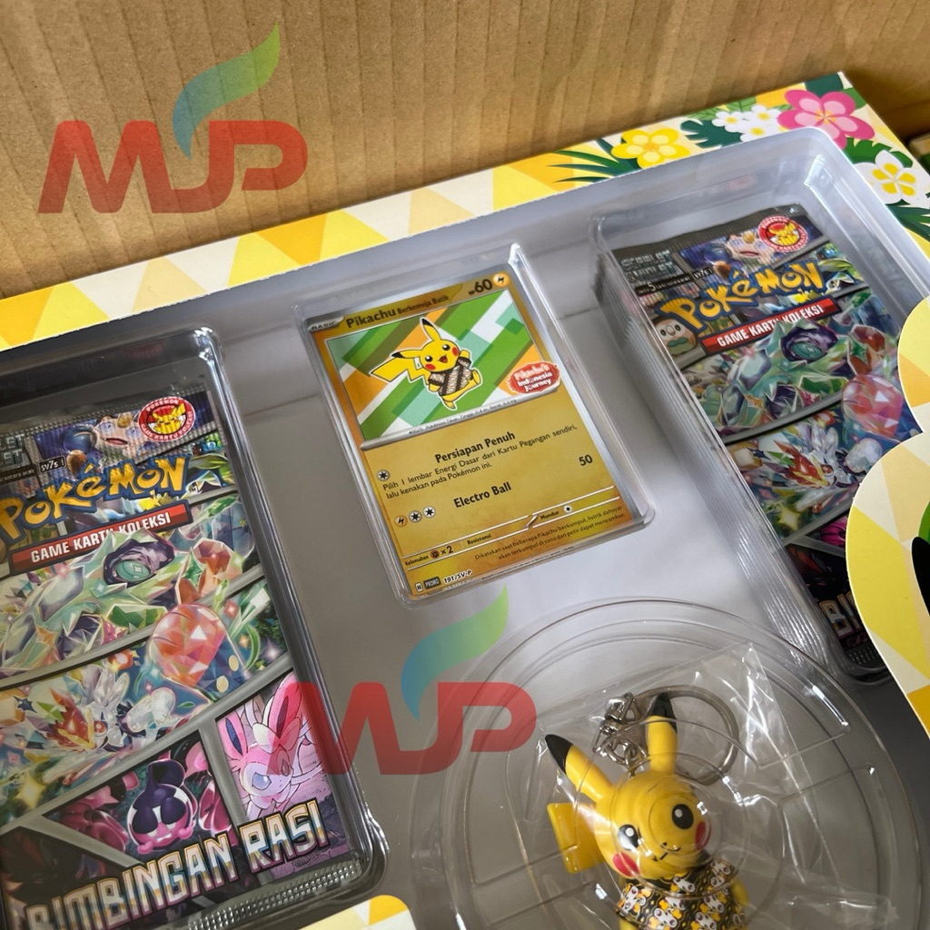 Kartu Pokemon Set Kolektor Gantungan Kunci Pikachu Berkemeja Batik Bimbingan Rasi INDONESIA. Ori Pro