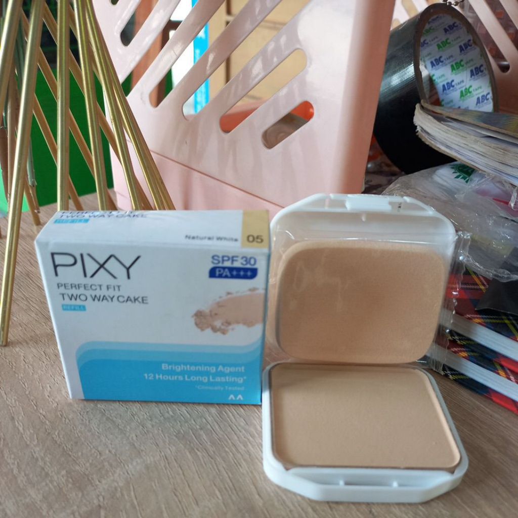 bedak padat pixy