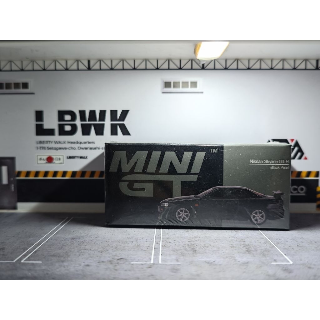 Mini GT Nissan Skyline GT-R 34 Hitam