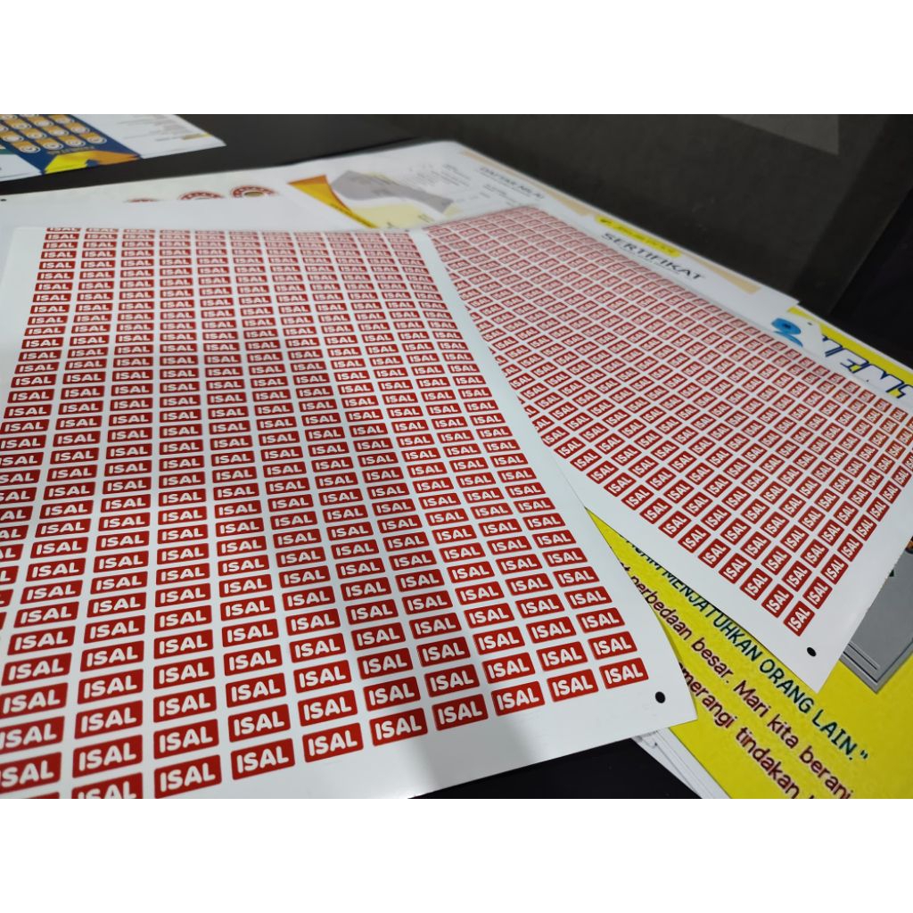 

STIKER WATERPROOF (Vinyl) bebas Request Font dan Warna 1 Set 200+ pcs nama