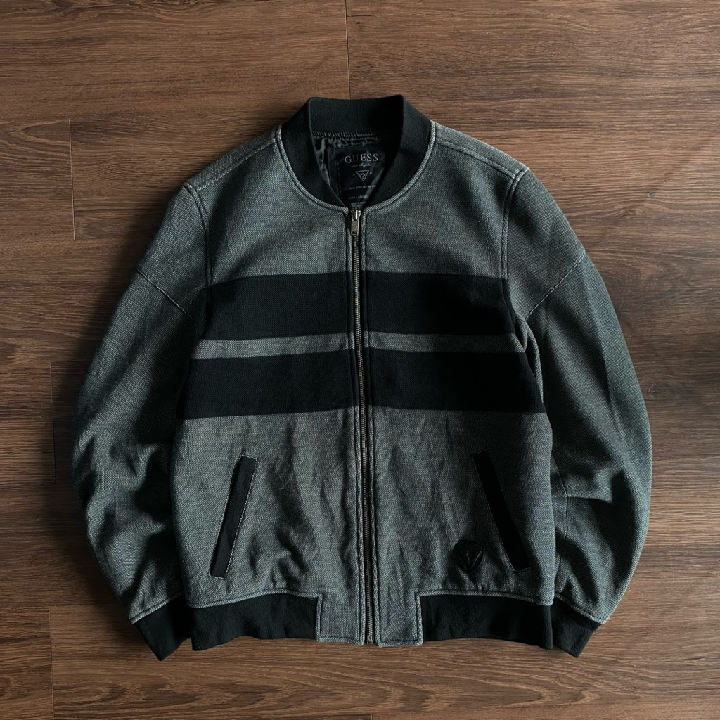 bomber jaket guess