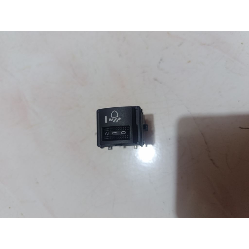 saklar lampu leveling Toyota universal original
