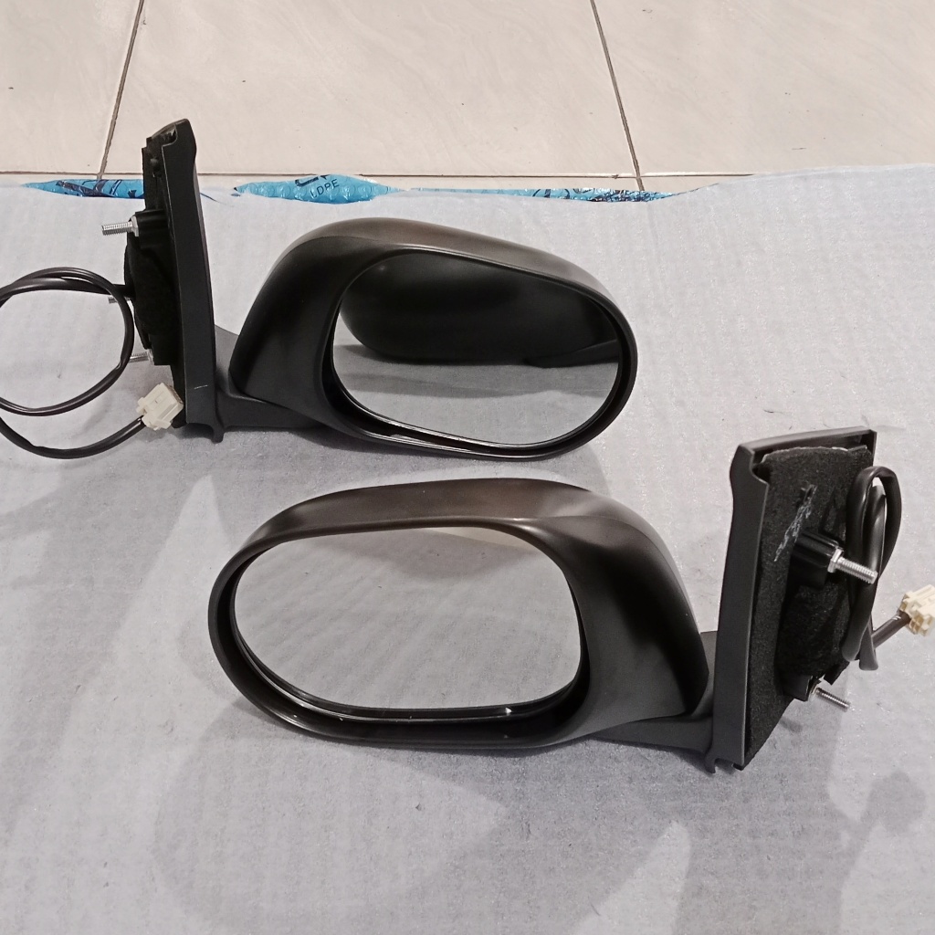 Spion Nissan Livina 2008 s.d 2013