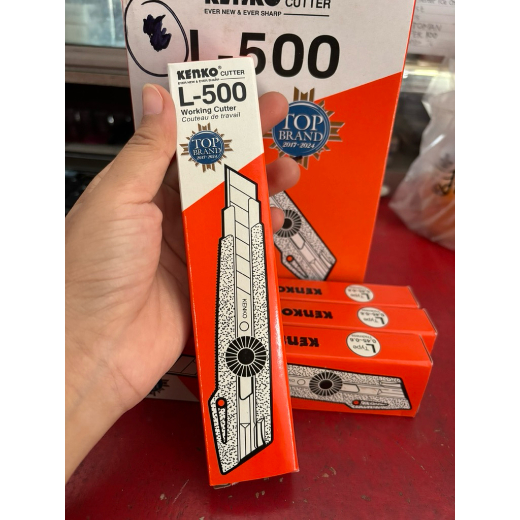 

Cutter Kenko L-500 (18mm) / Pisau Cutter kenko