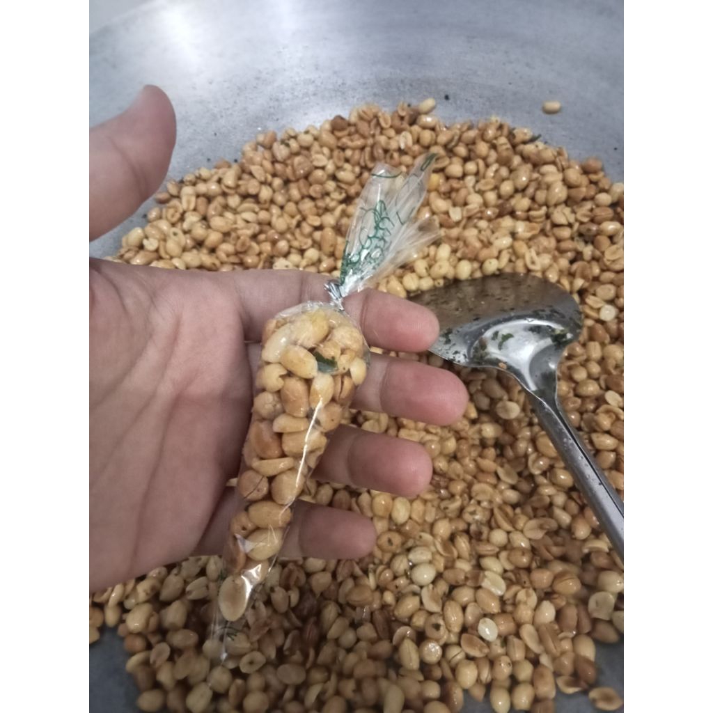 

kacang goreng bawang kemasan 2000an,250gr, 500gr, 1000gr