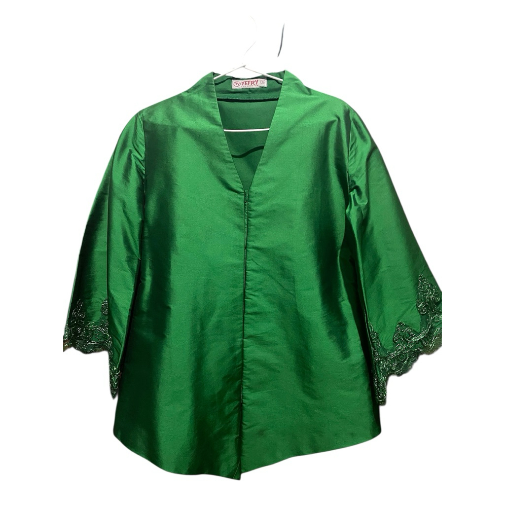 preloved kebaya pendek