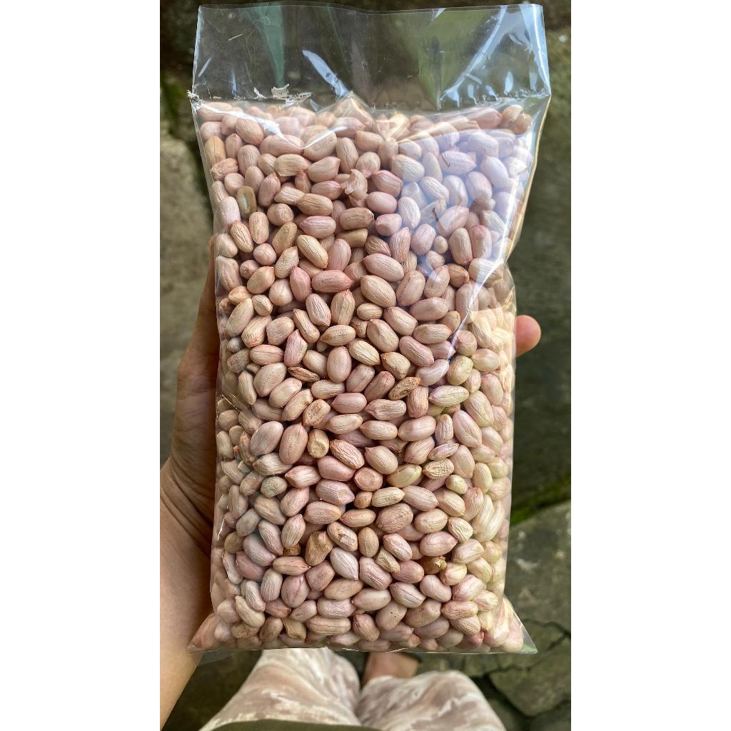 

Kacang Tanah Mentah Kupas 250gr - 1kg Kualitas Super Harga Murah