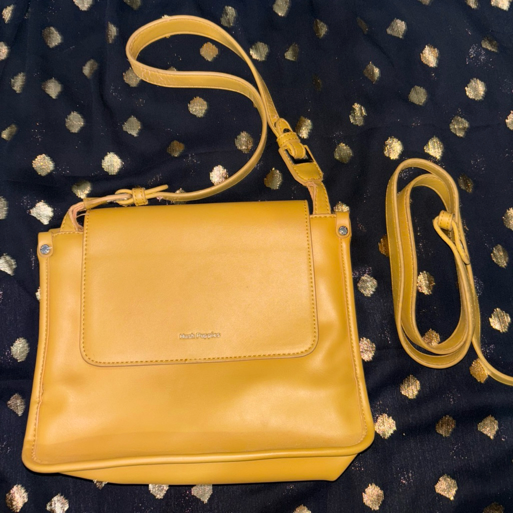 Kode 003 Preloved bag like new hush puppies original branded tas oranye ori