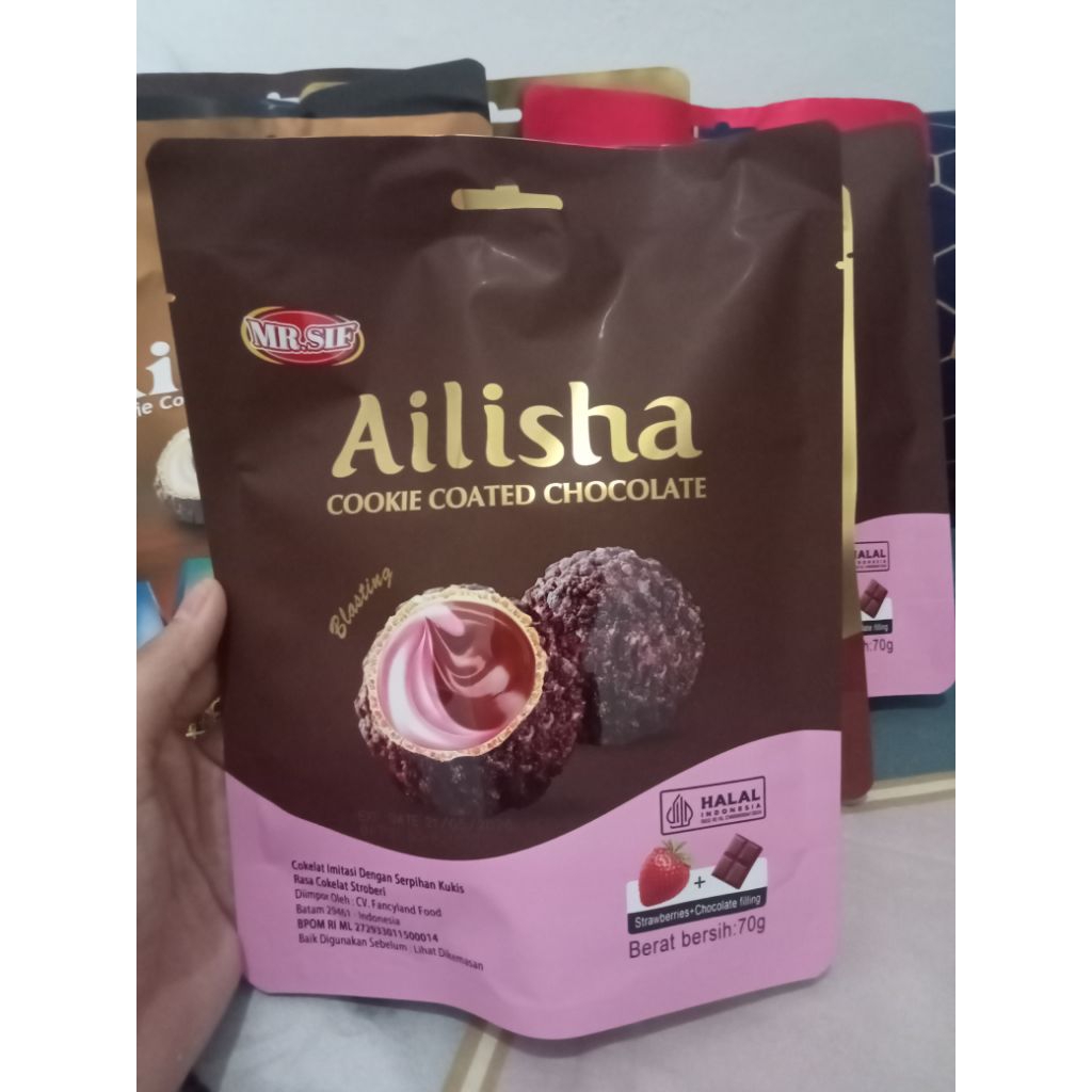 

coklat dengan serpihan kukis