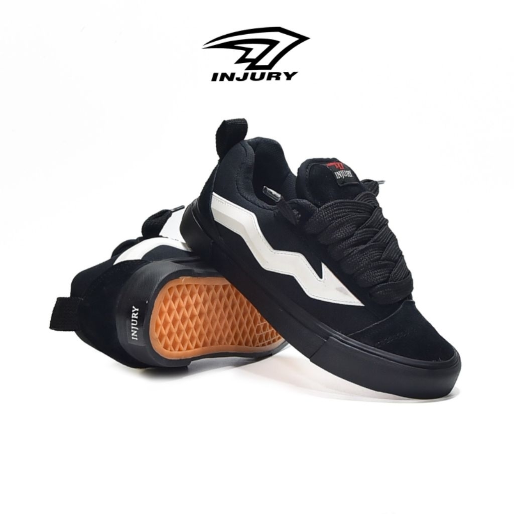 Injury - Sepatu Sneakers Unisex Gen Everest Pul Hitam List Putih 37 - 35