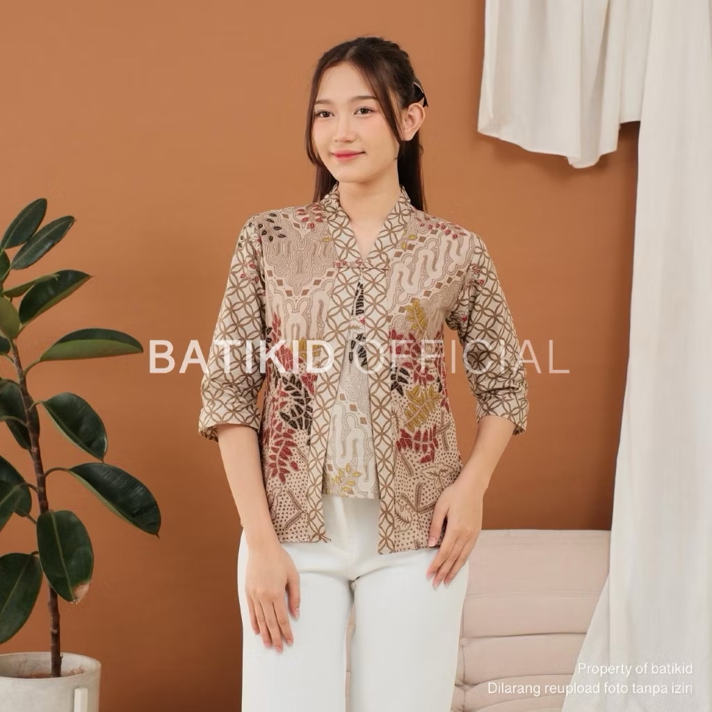 Hattala — Atasan Batik Wanita Lengan 3/4 — Baju Batik Kerja Casual Bahan Katun Asli — Kawung Series