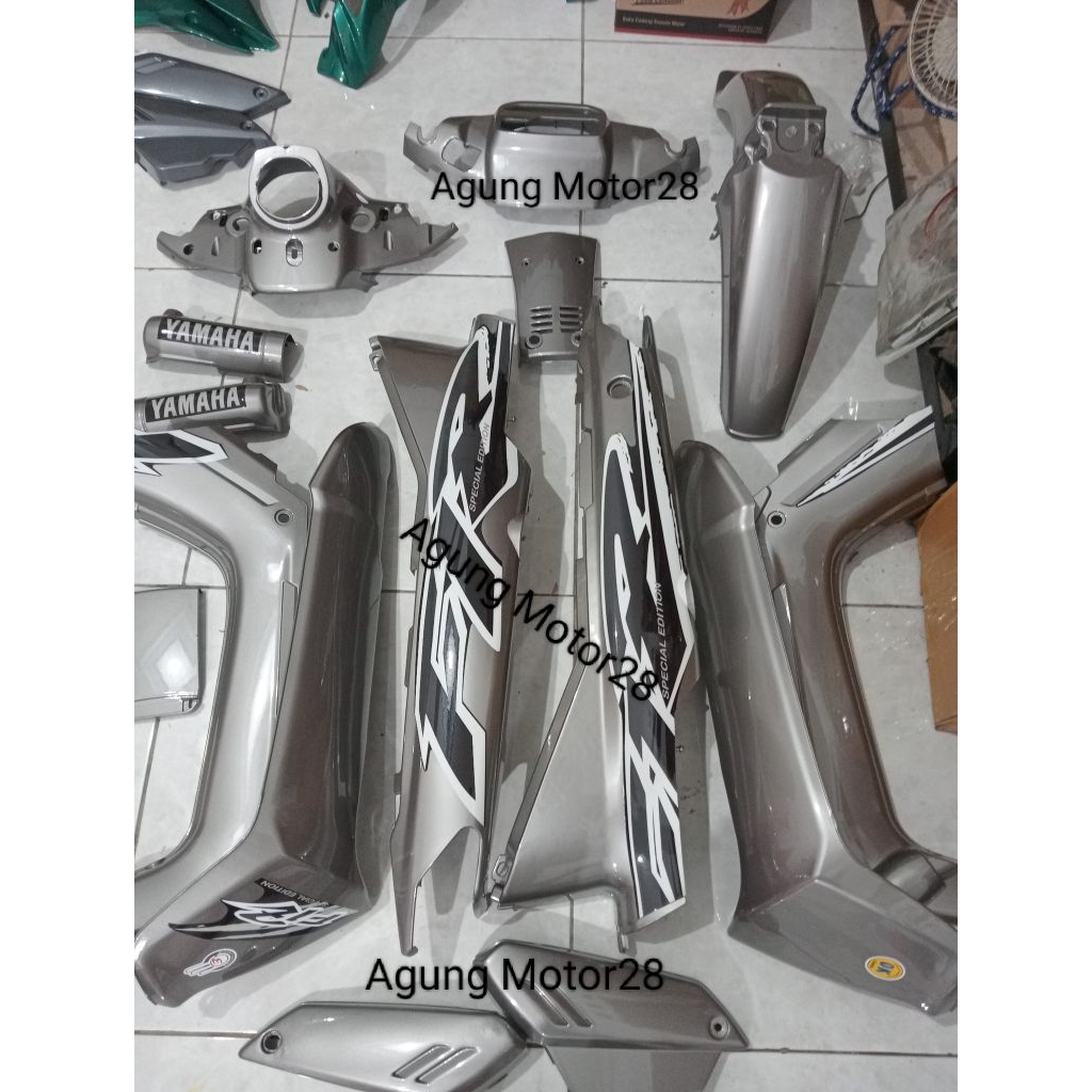 Fullset Body Halus Yamaha Force silver gold stiker tanem