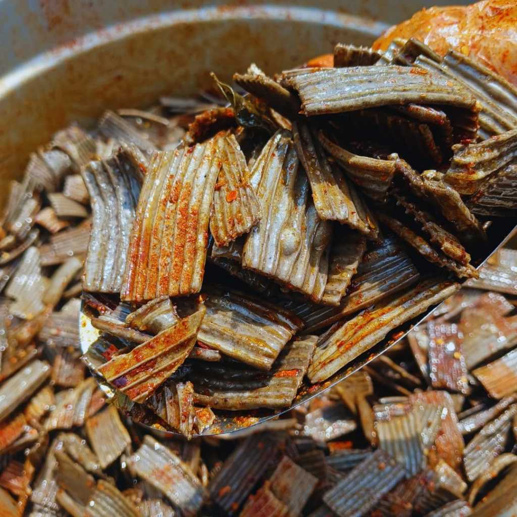 

Seblak Kerupuk Jengkol Pedas Daun Jeruk Kemasan 250gr
