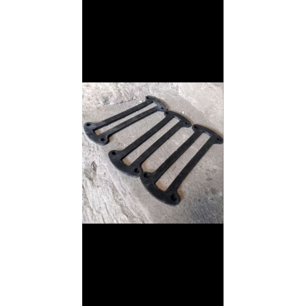 Karet Pangkon Disk Mill FFC 15, Karet corong bawah FFC 15