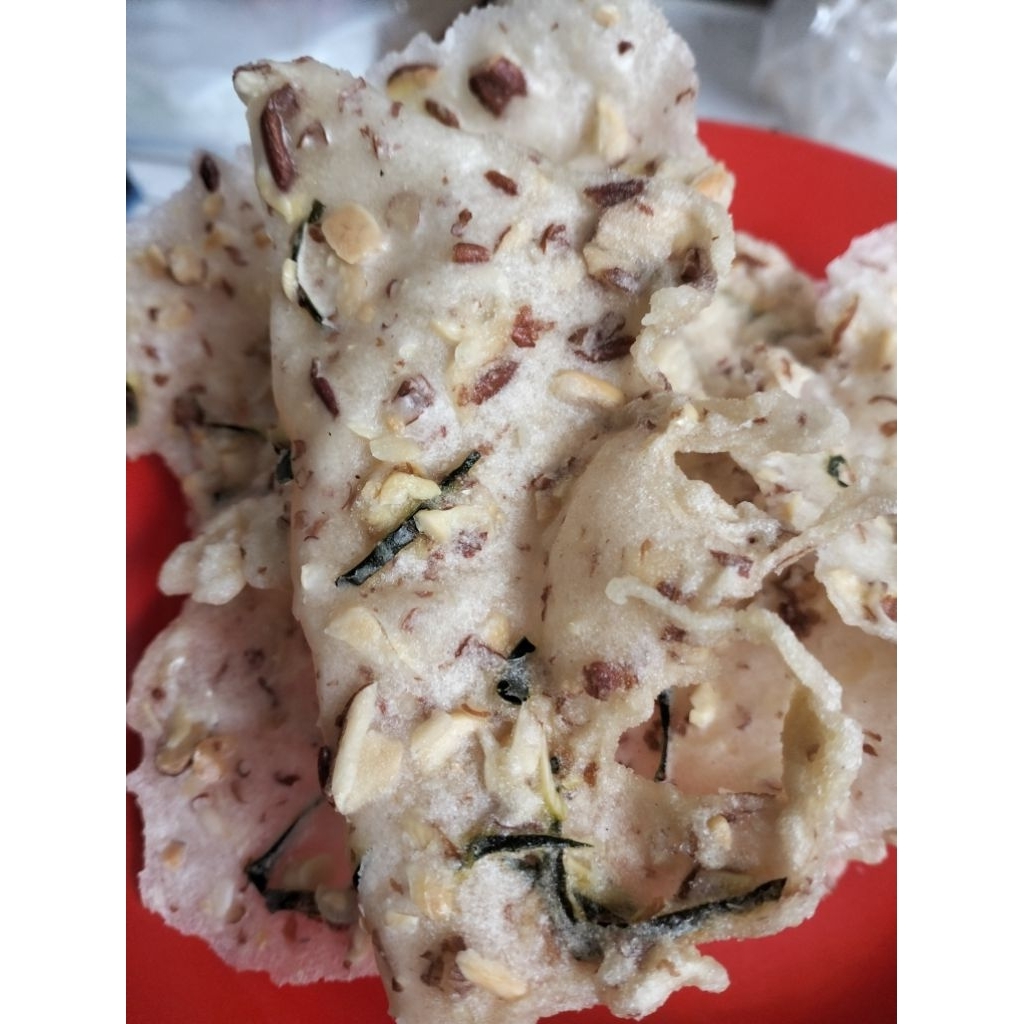 

peyek kacang tanah kacang hijau khas Cirebon kemasan plastik 100grm free packing bubelwrap tebal & dus